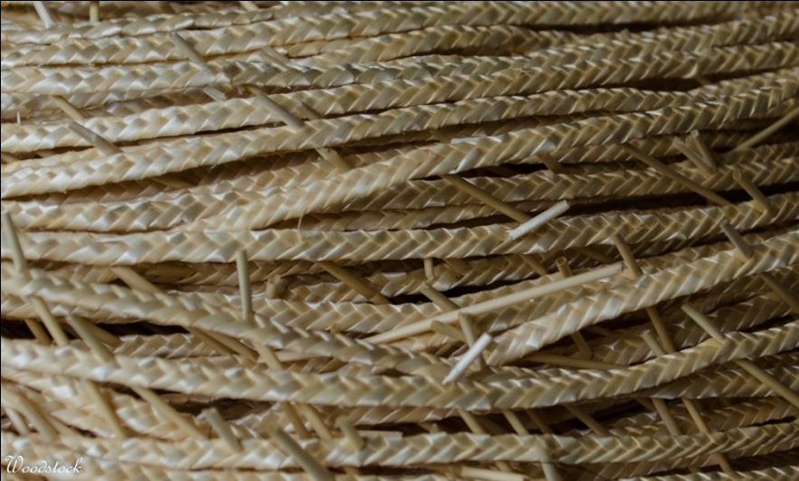 imagen de Cuelcha tejido de paja de trigo colorado