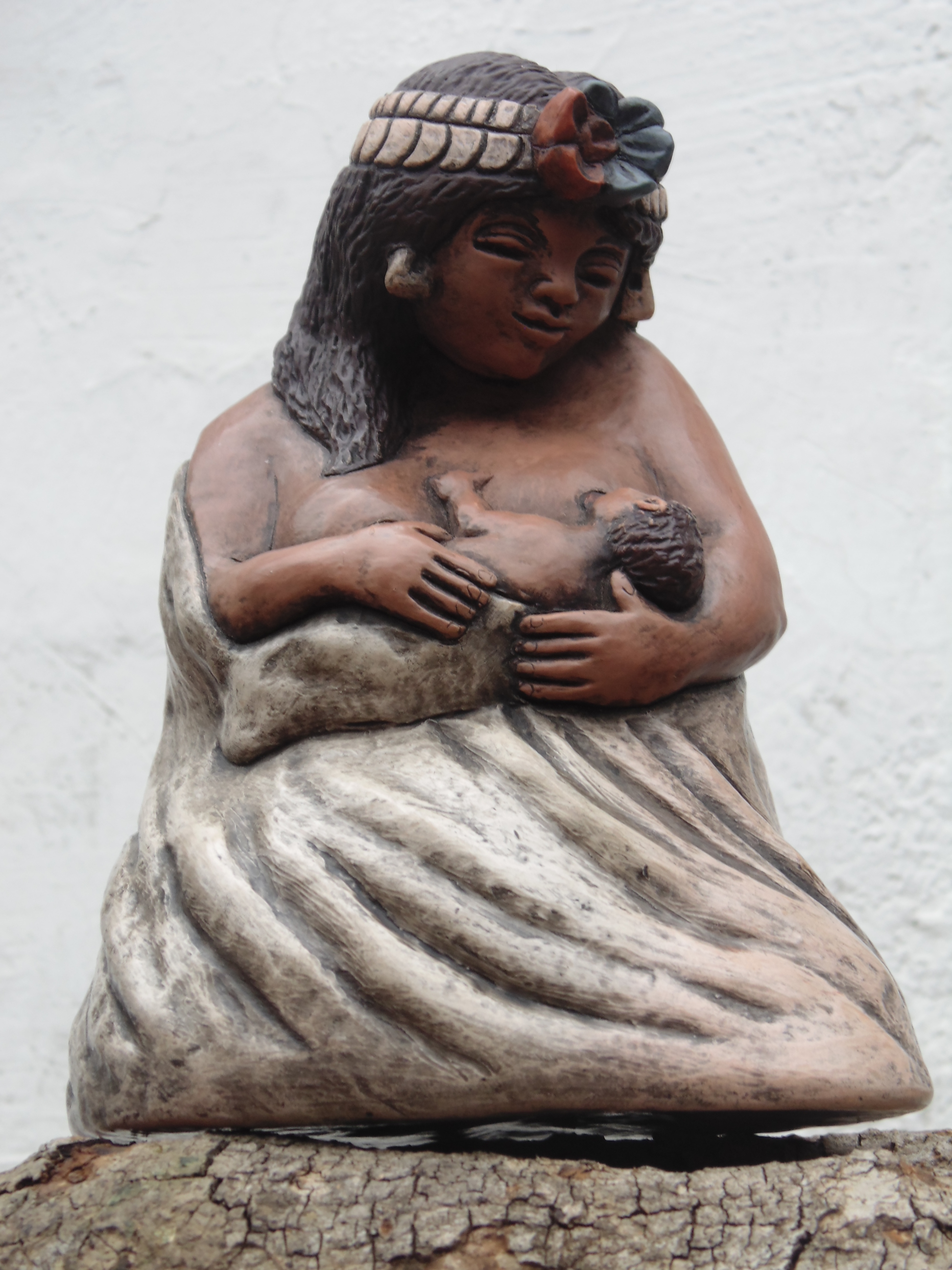 imagen de Madre mapuche amamantando