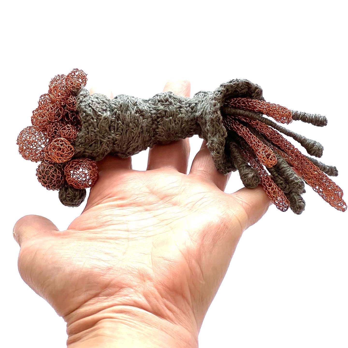 Prendedor Criatura Tentacular